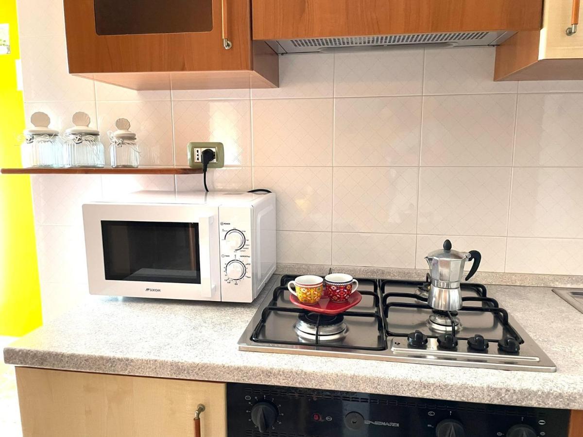 La Fresia Bianca Apartment Шака Екстериор снимка