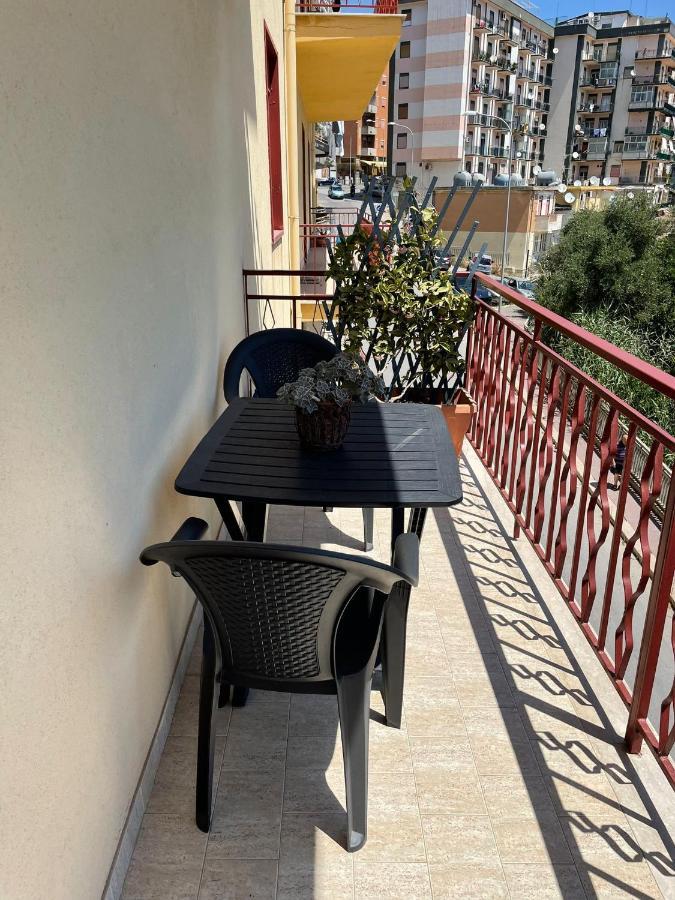 La Fresia Bianca Apartment Шака Екстериор снимка